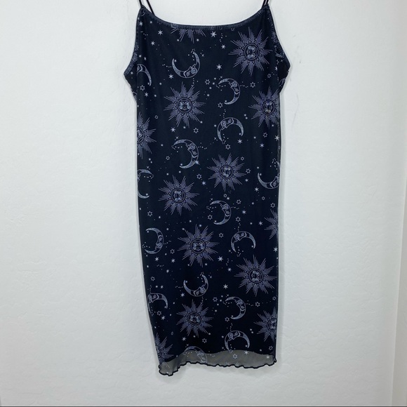 Sun & Moon Dress - Picture 6 of 8